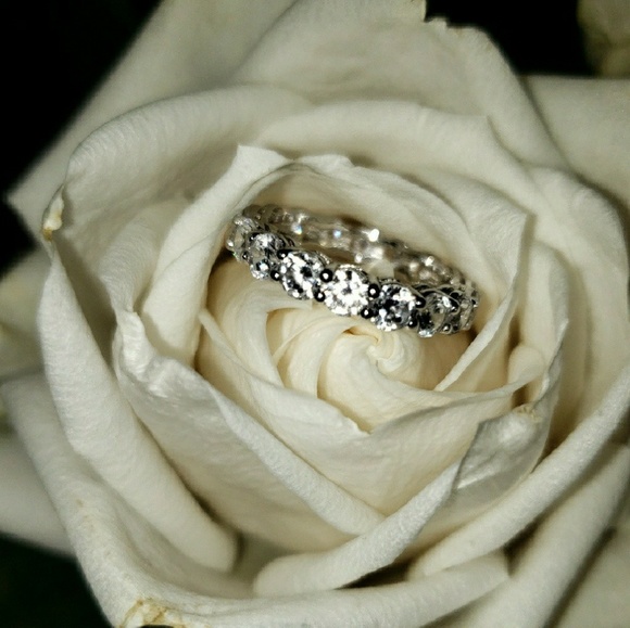 Swarovski eternity band bundle - Picture 4 of 9